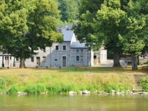 Гостиница Halfway between the town of Spa and Durbuy a lovely cottage  Амуар